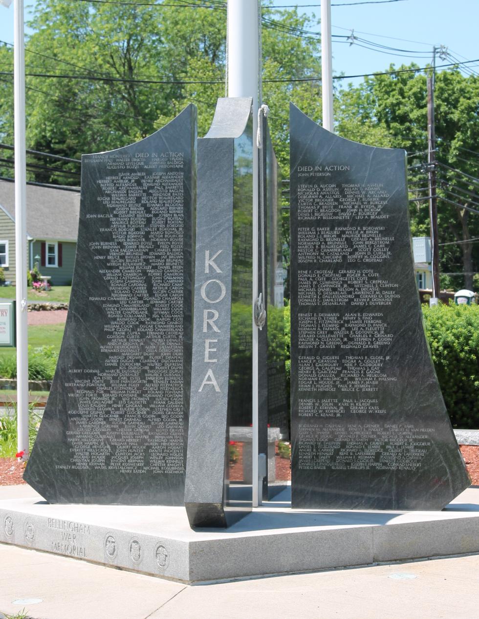 Bellingham Massachusetts World War I Korean War, Vietnam War & Desert Storm Veterans Memorial