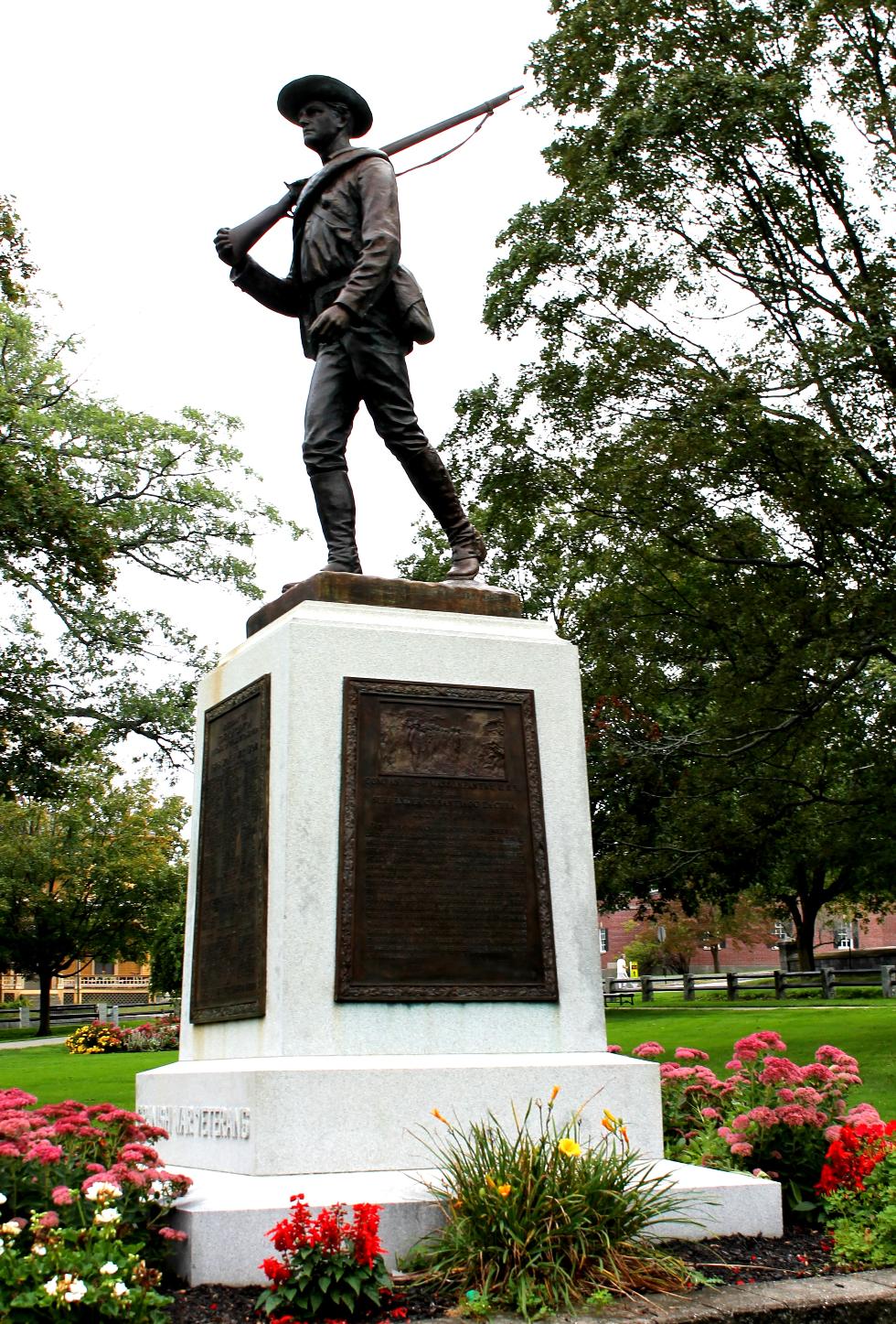 Clinton Massachusetts Spanish American War Veterans Memorial