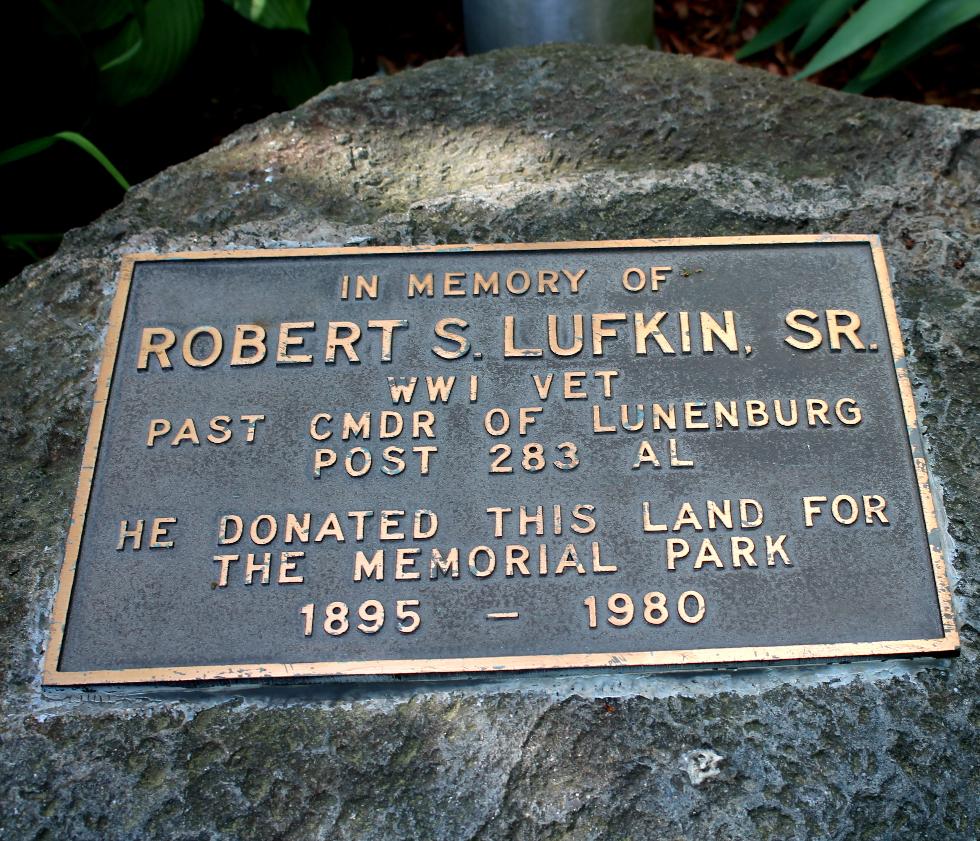 Lunenburg Massachusetts Veterans Memorial Park - Robert Lufkin