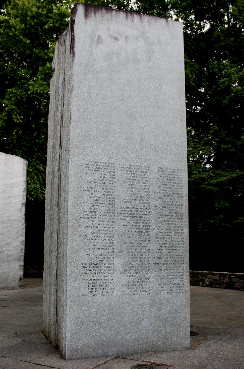 Massachusetts Vietnam Veterans Memorial - Veterans Names C-D