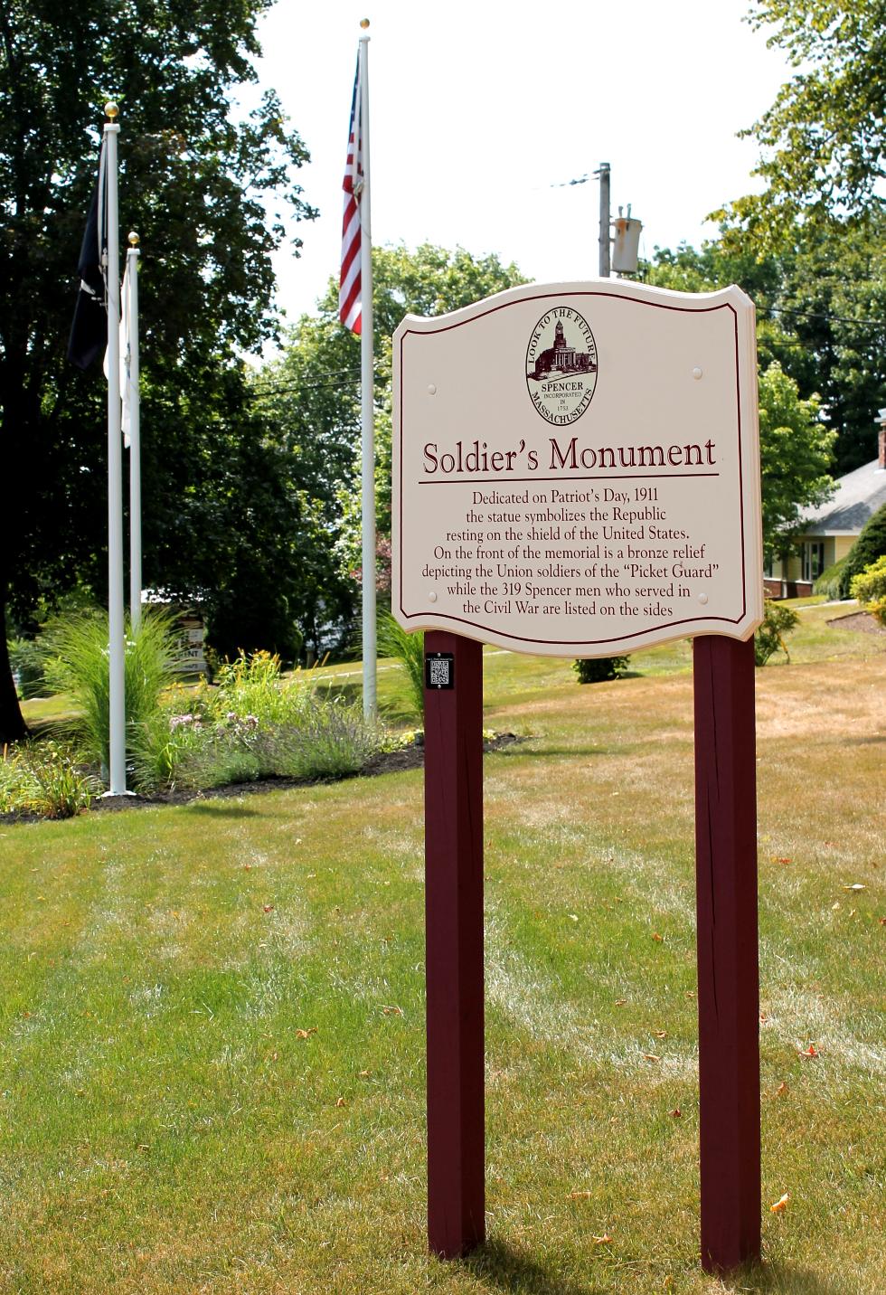 Spencer Mass Civil War Veterans Memorial