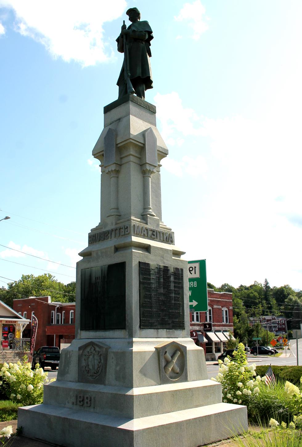 Warren Massachusetts Civil War Veterans Memorial